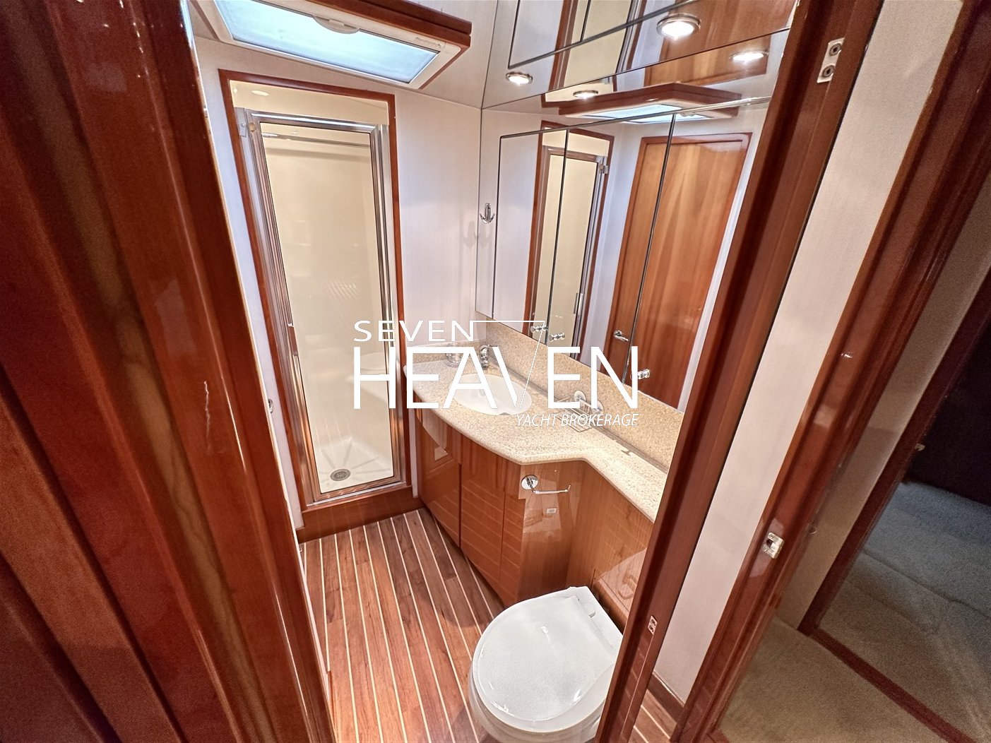 Hatteras 54 Convertible 2